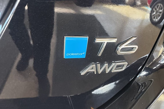 Volvo XC60 13 of 30
