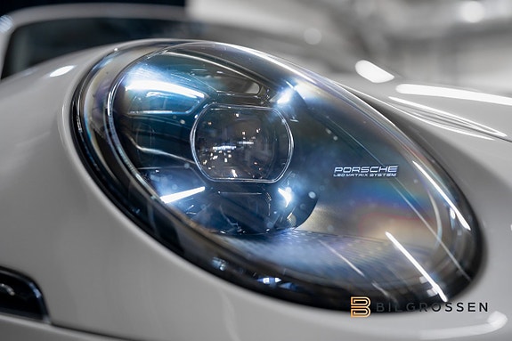 Porsche 911 Targa 4 GTS 15 of 28