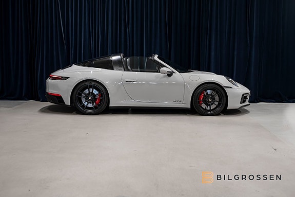 Porsche 911 Targa 4 GTS 6 of 28
