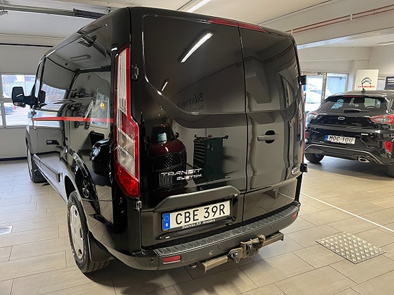 Ford Transit Custom 3 of 8