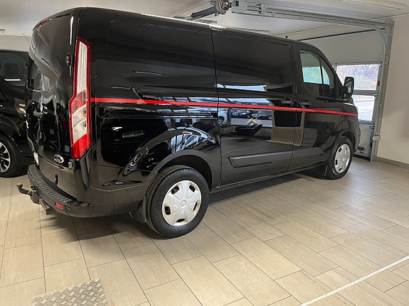 Ford Transit Custom 4 of 8