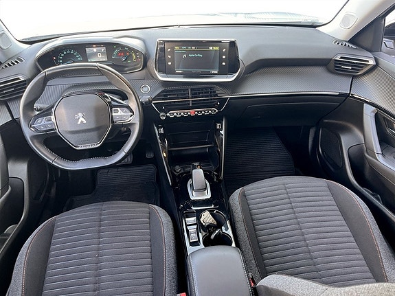 Peugeot e-2008 6 of 16