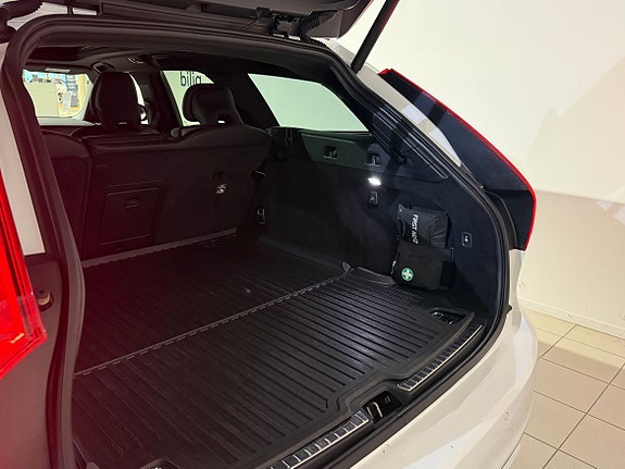 Volvo V90 8 of 18