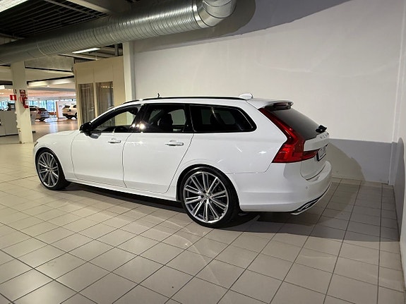 Volvo V90 5 of 18