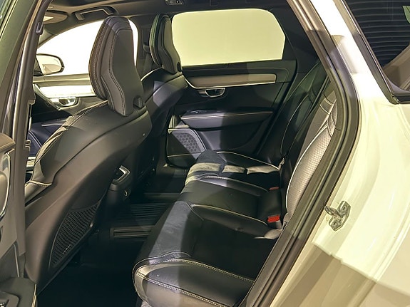 Volvo V90 10 of 18