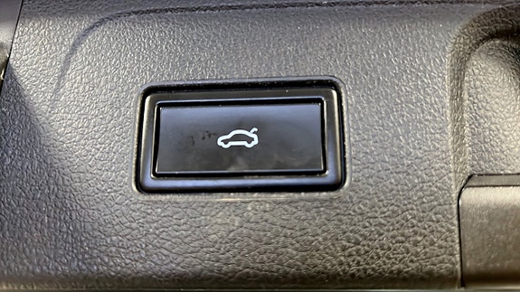 Volkswagen Passat 25 of 25