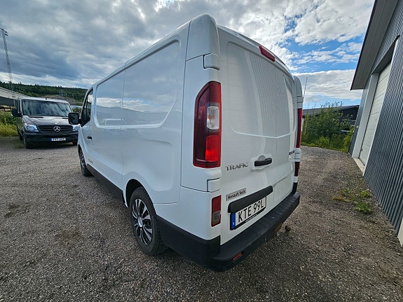Renault Trafic 7 of 8