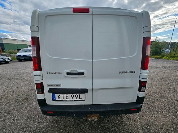 Renault Trafic 3 of 8