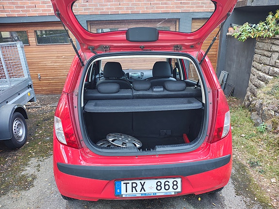 Hyundai i10 3 of 3
