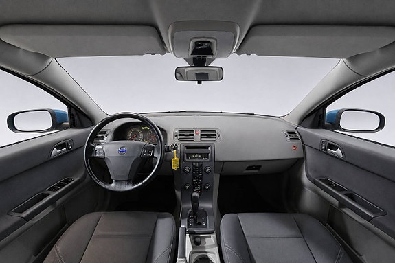 Volvo V50 12 of 22