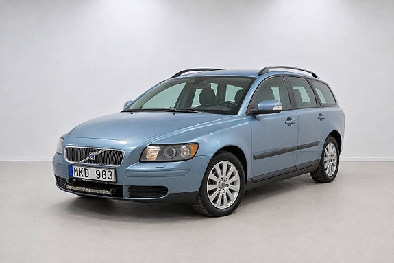 Volvo V50 4 of 22