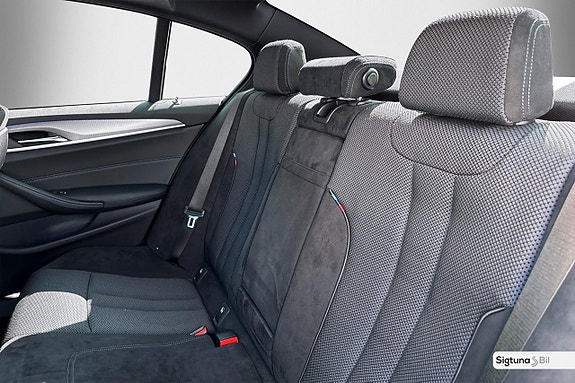 BMW 530e 18 of 30