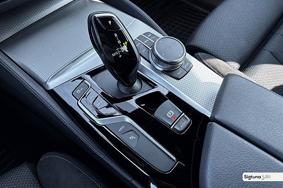 BMW 530e 22 of 30