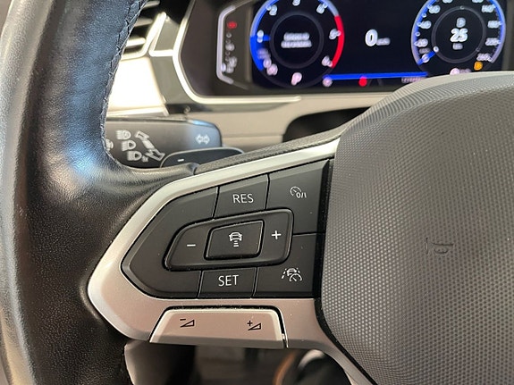 Volkswagen Passat 17 of 18
