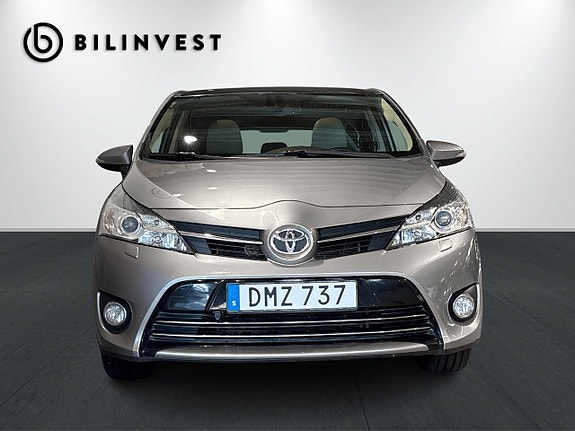 Toyota Verso 5 of 18