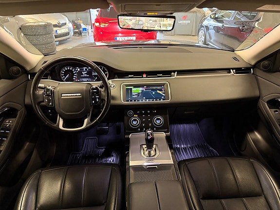 Land Rover Range Rover Evoque 25 of 30