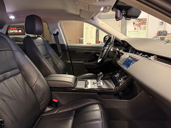 Land Rover Range Rover Evoque 26 of 30