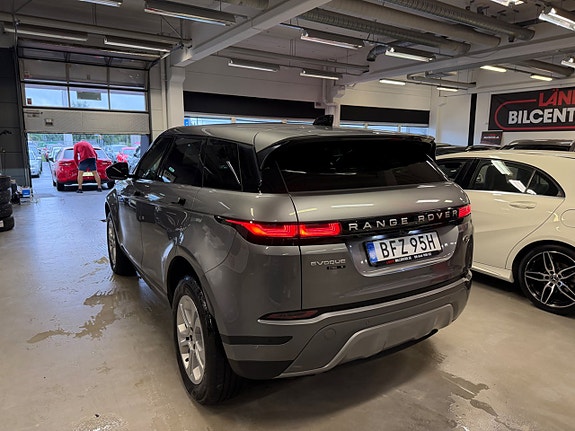 Land Rover Range Rover Evoque 7 of 30