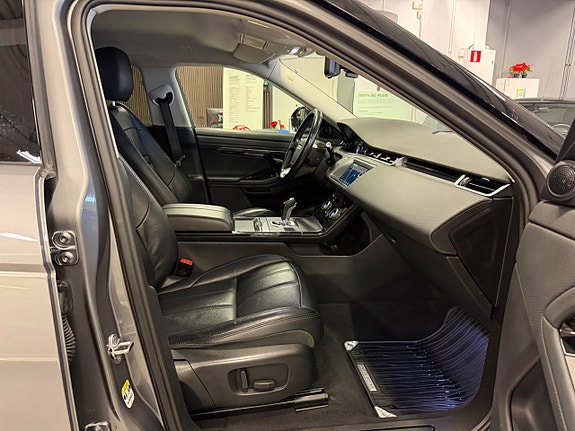 Land Rover Range Rover Evoque 22 of 30