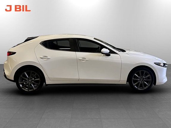 Mazda 3 16 of 18