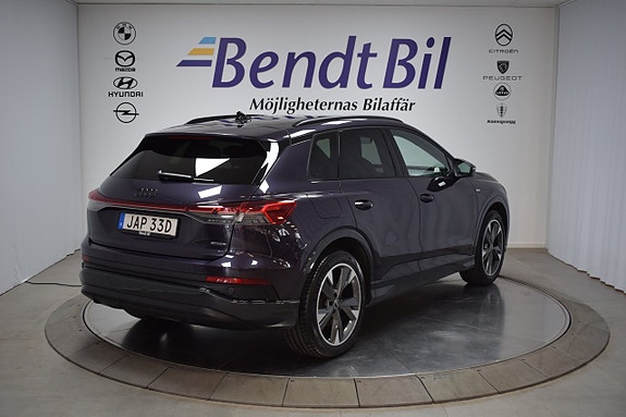 Audi Q4 e-tron 8 of 25