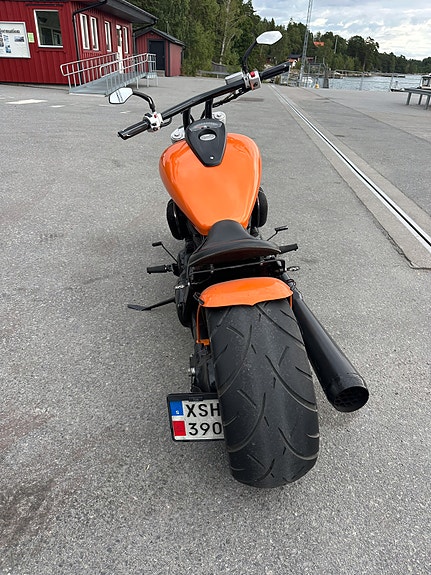 Suzuki VZR1800 Intruder 2 of 3