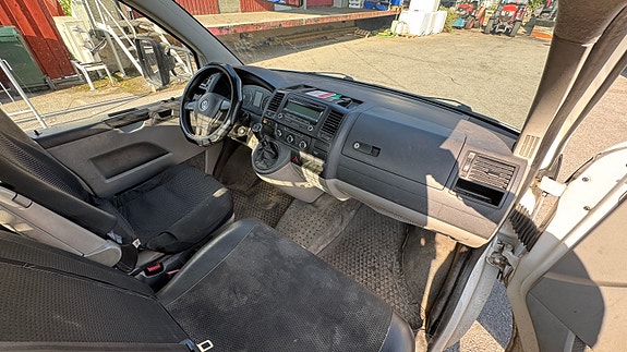 Volkswagen Transporter 8 of 10