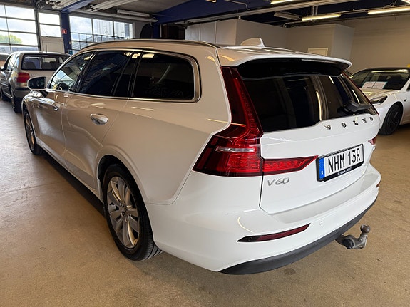 Volvo V60 5 of 16