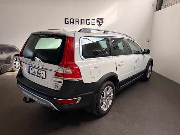 Volvo XC70 9 of 17