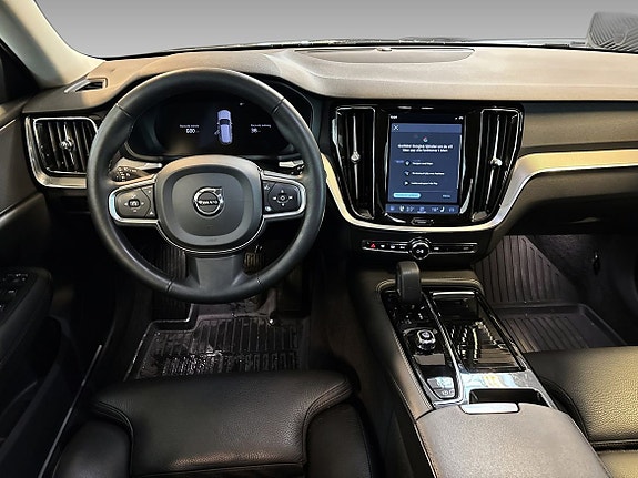 Volvo V60 11 of 16