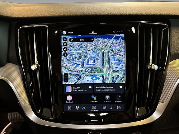 Volvo V60 13 of 16