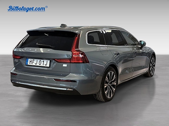 Volvo V60 4 of 16