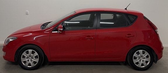 Hyundai i30 2 of 12
