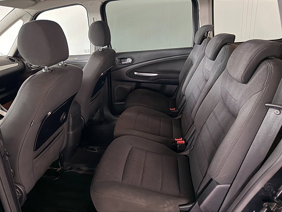 Ford Galaxy 17 of 24