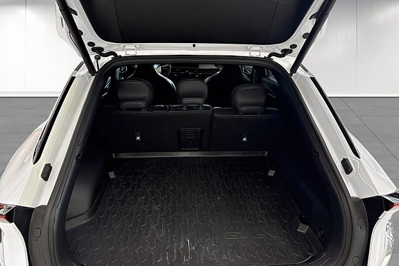 Kia EV6 8 of 25