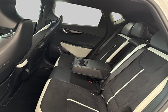 Kia EV6 7 of 25