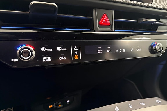 Kia EV6 20 of 25