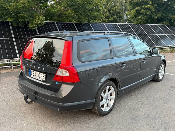 Volvo V70 6 of 7