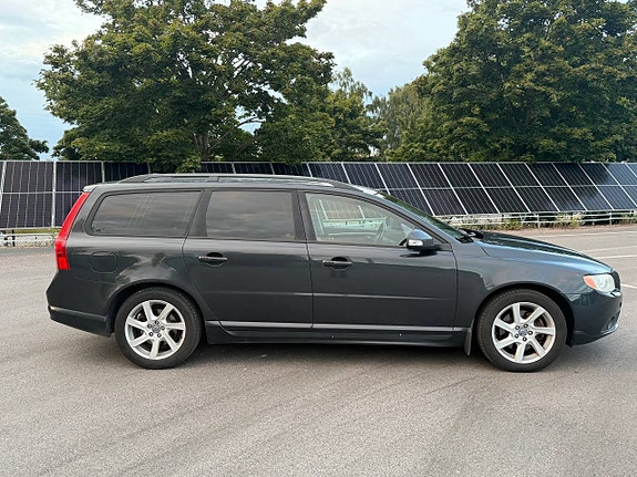 Volvo V70 5 of 7