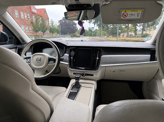 Volvo S90 6 of 6