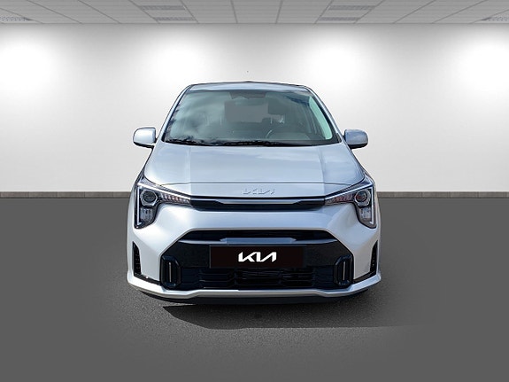 Kia Picanto 2 of 21