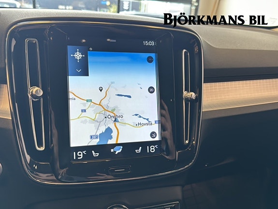 Volvo XC40 11 of 26