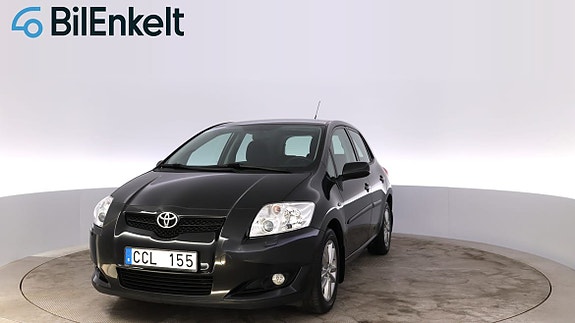 Toyota Auris 23 of 23