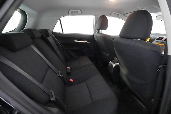Toyota Auris 17 of 23