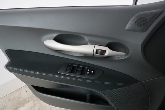 Toyota Auris 21 of 23