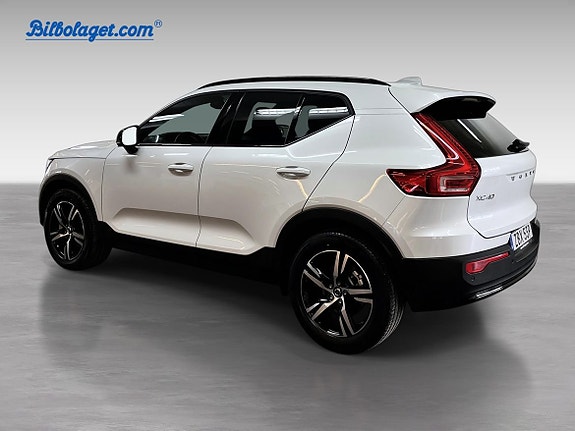 Volvo XC40 4 of 11