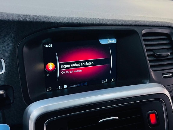 Volvo V60 17 of 24