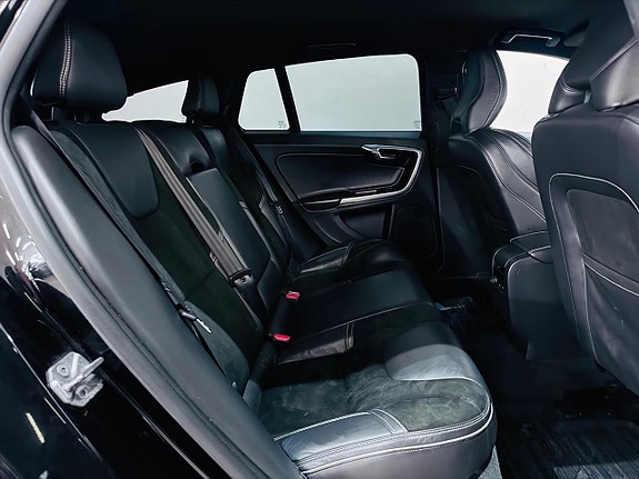 Volvo V60 8 of 24