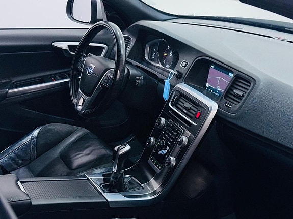 Volvo V60 5 of 24