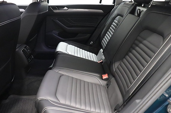 Volkswagen Passat 8 of 11